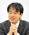 長　英一郎 氏